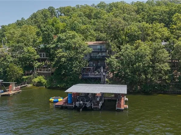 30906 Carr Ln, Rocky Mount, MO 65072