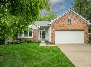16827 Chesterfield Bluffs Cir, Chesterfield, MO