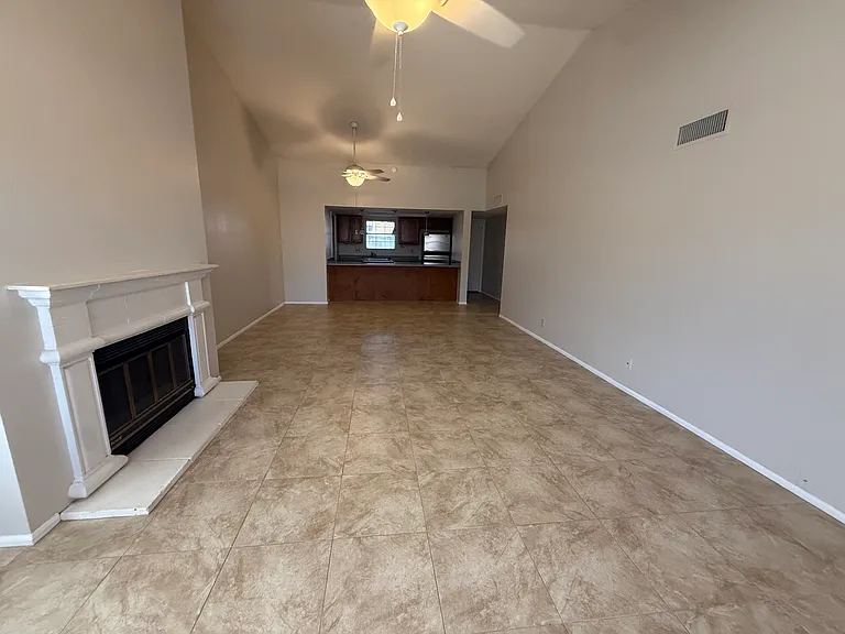 2929 E Broadway Rd #29 — Photo 5