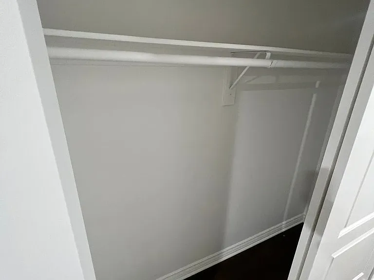 Yaya Laurel 1 Apartments — Photo 10