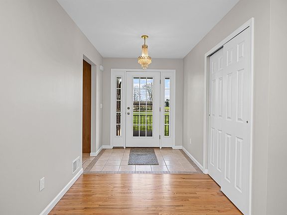 3rd image of 13148 Hunt Rd