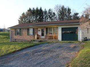 95 Pyne St, Union, WV 24983