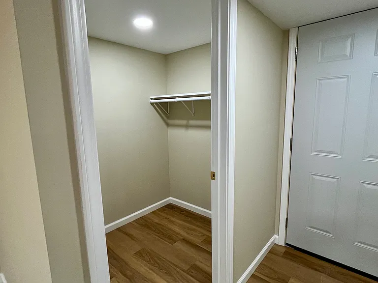 206 W Canedy St #F — Photo 3