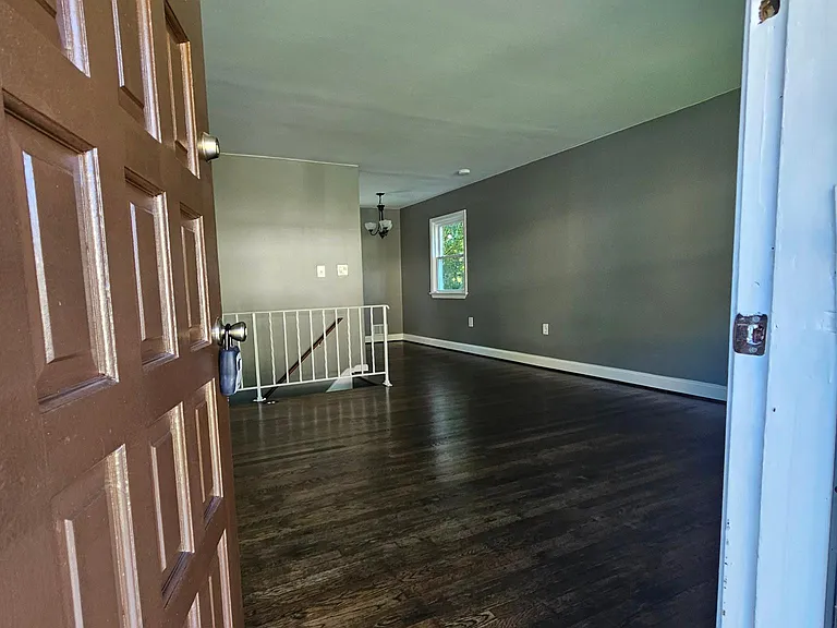 8905 Bold St — Photo 3