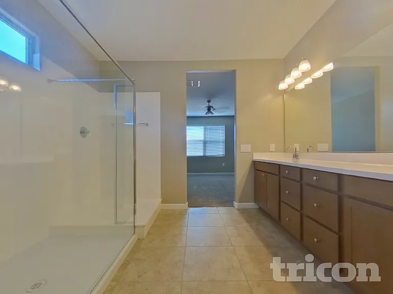30033 W Cheery Lynn Rd — Photo 7