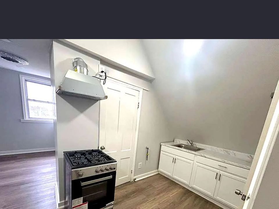 1st image of 1777 Broadway St #3