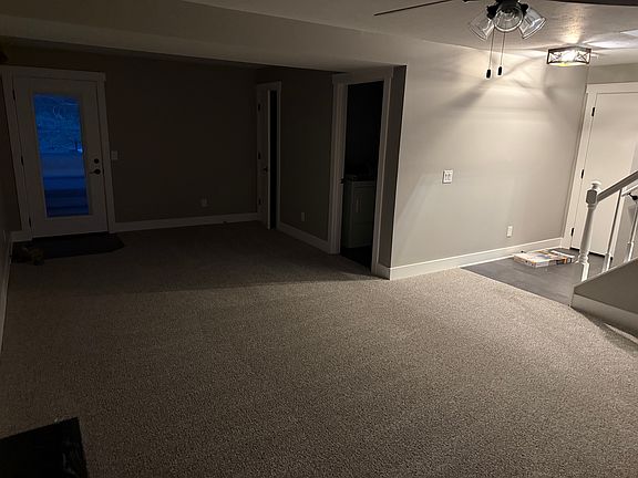 3rd image of 1606 Sunnyacres Rd