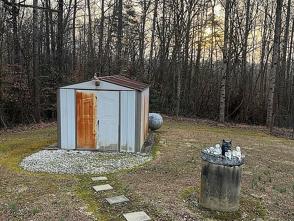 4th image of 3701 Fall Creek Church Rd