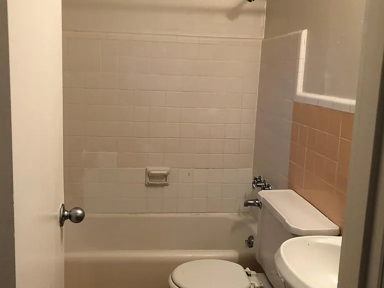 1816 Elmen St #1 — Photo 6