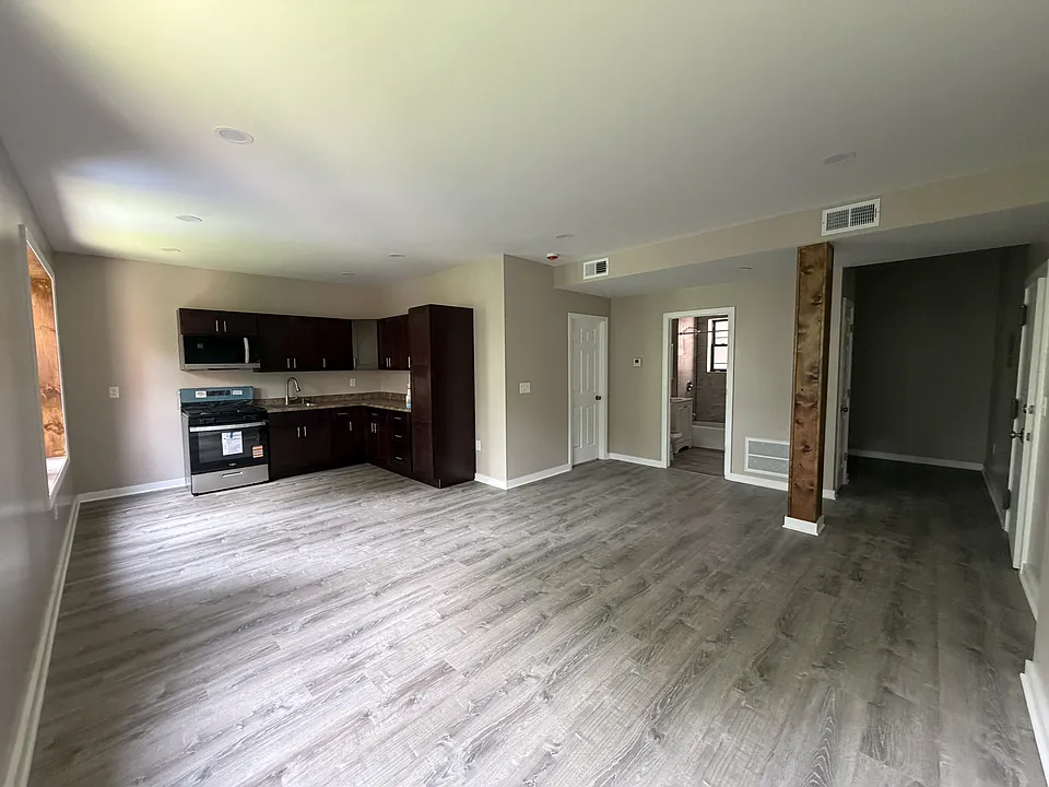 441 Mount Prospect Ave #5