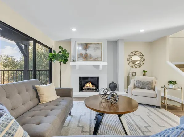 8851 Bluff Ln, Fair Oaks, CA 95628