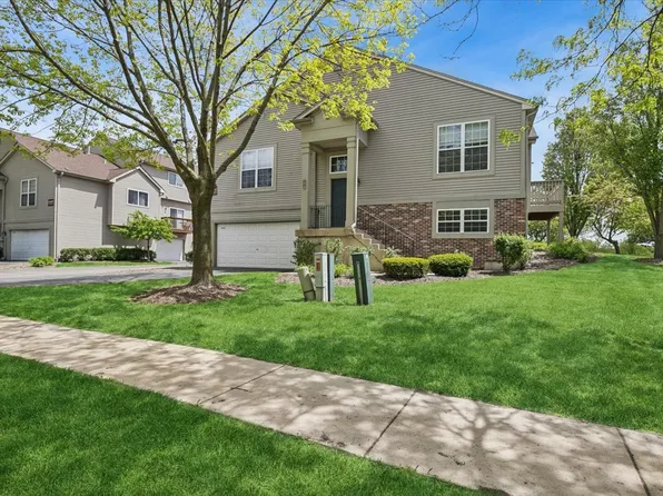 1015 Ellsworth Dr, Grayslake, IL 60030