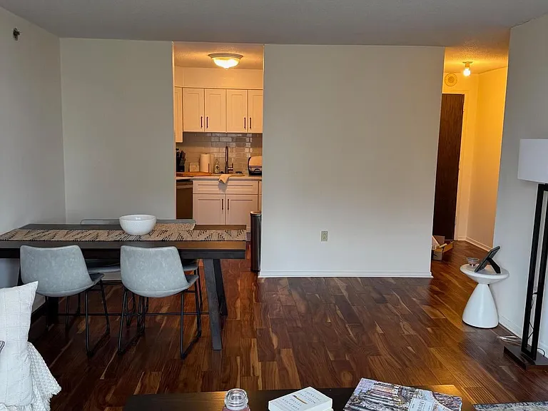 2020 Walnut St #15K — Photo 6