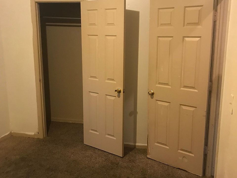 2nd image of 2202 Hill Ave