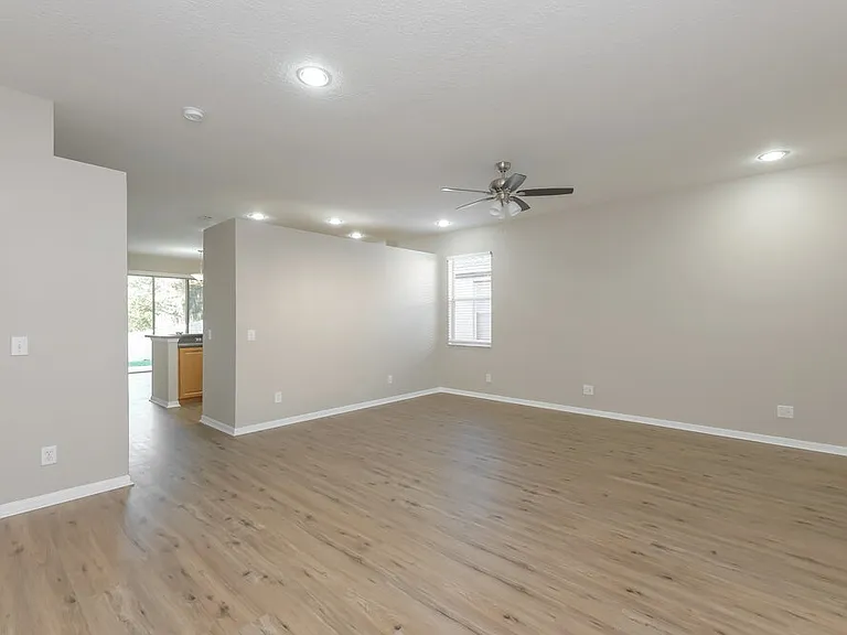 12923 Terrace Springs Dr — Photo 4