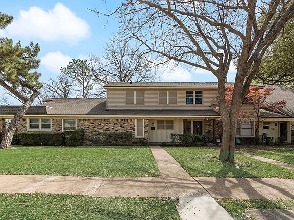 3rd image of 4816 Redwood Dr