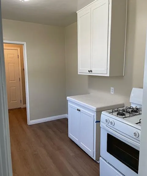 4303 Linwood Pl — Photo 3