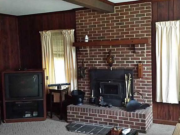 3rd image of 764 Poquoson Ave