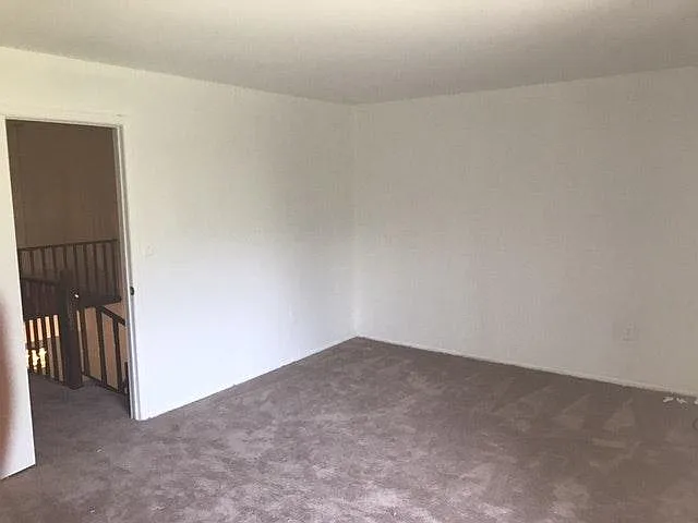 10 Lexington Cir — Photo 14