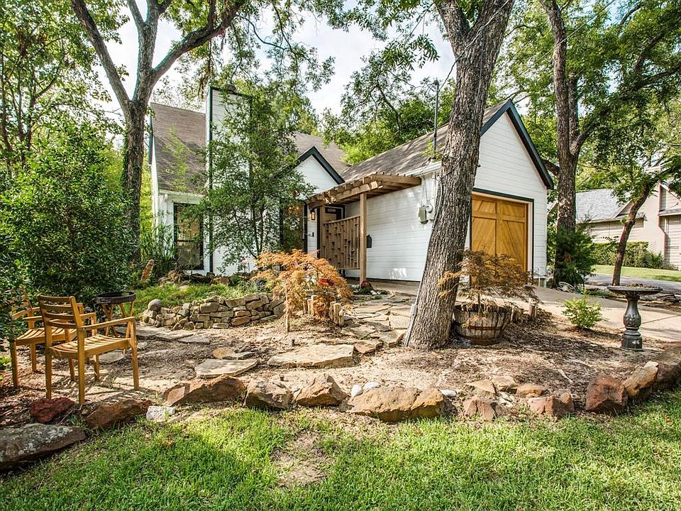 1st image of 8823 Groveland Dr