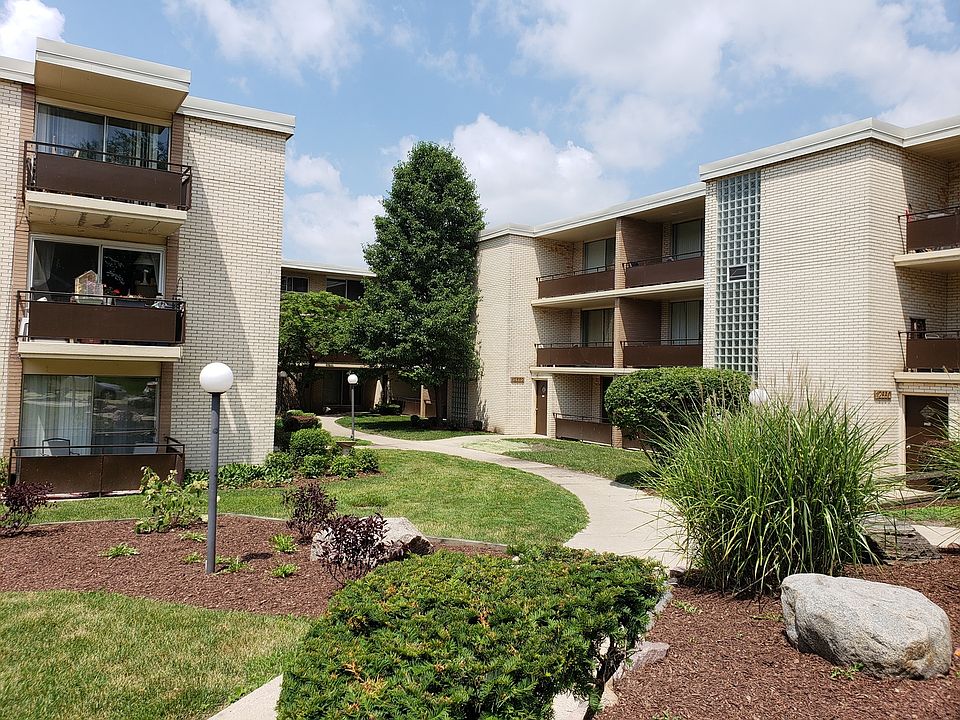 1st image of 12554 Fairview Ave APT 3F
