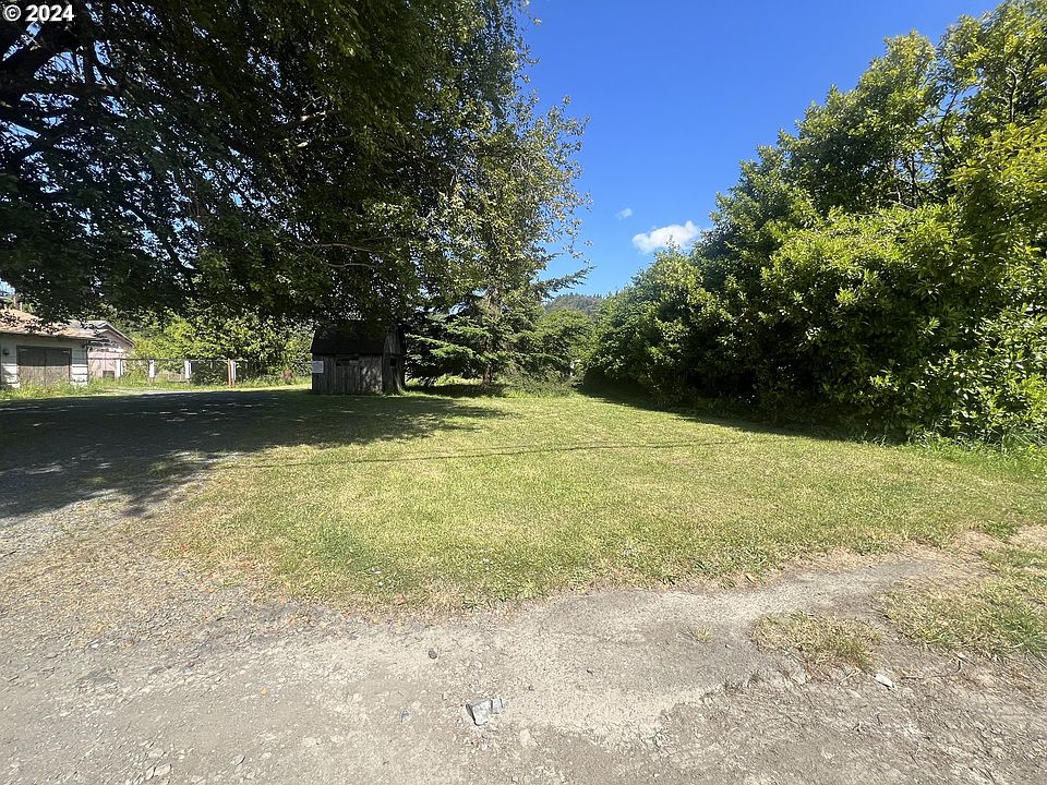 2nd image of 950 1st Ave