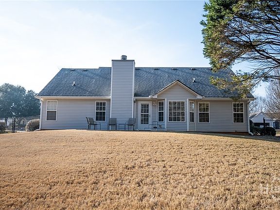 5th image of 1051 Stone Shoals Lane