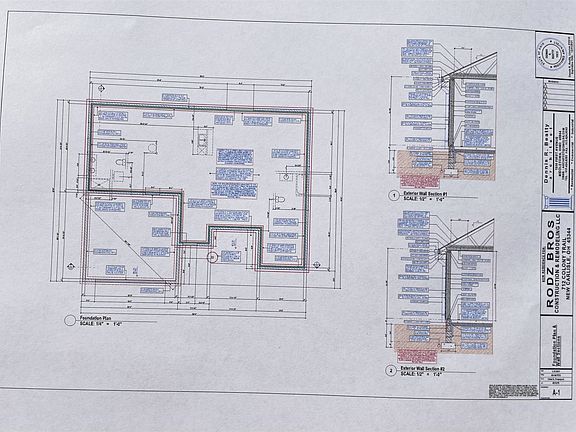 3rd image of 712 Colony Trl