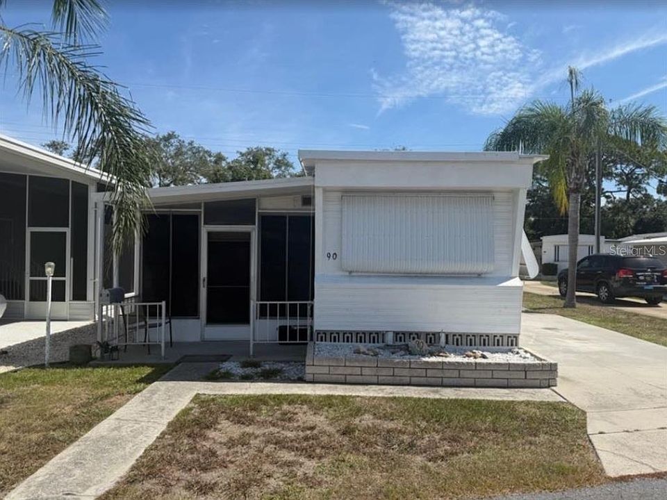 1st image of 90 Southwinds Dr