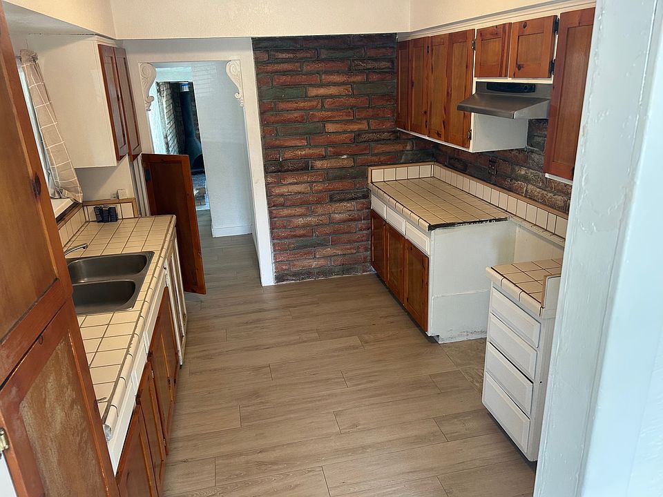 5295 Cedar St, Riverside, CA 92509 | Zillow