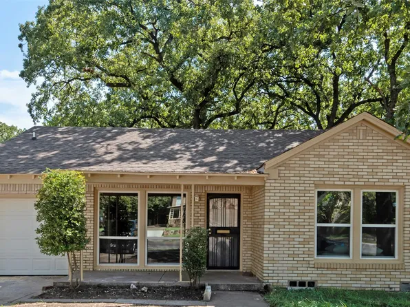 1404 N Riverside Dr, Fort Worth, TX 76111