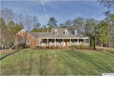 5995 Burnett Ln photo 1