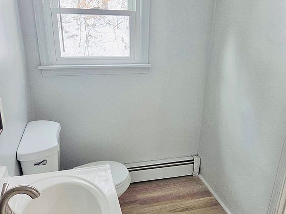 5th image of 272 Worcester St #8
