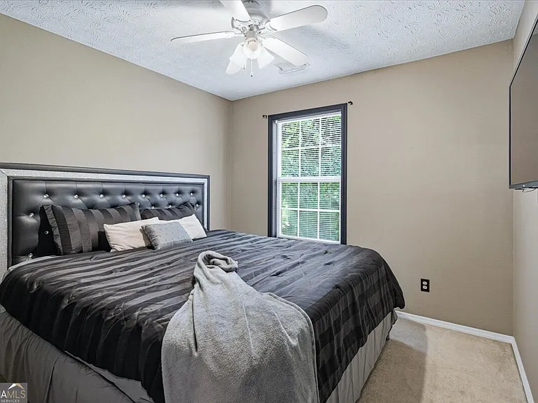 1459 Bridgewater Br — Photo 20