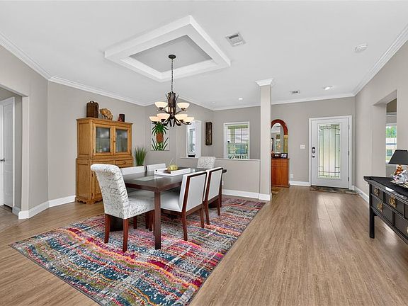 5th image of 308 W Grace St