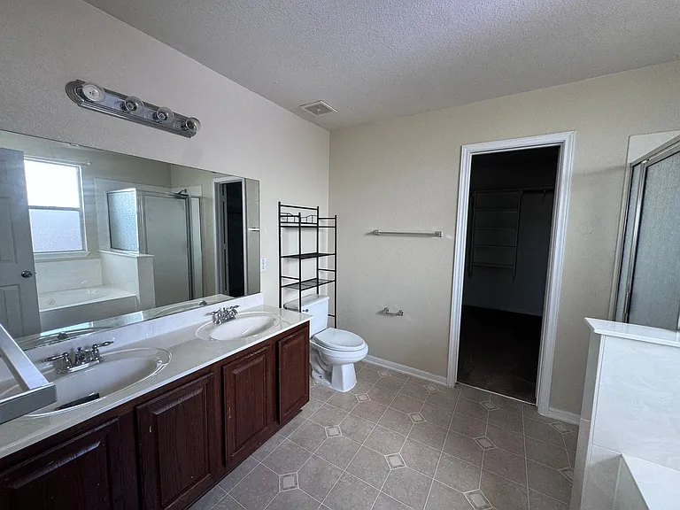2201 Riley Dr — Photo 26
