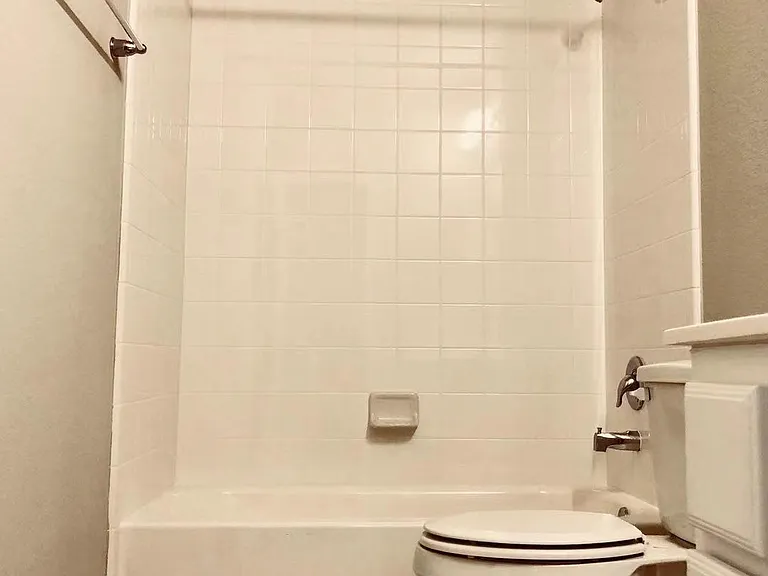 8411 Remington Bluff Ln — Photo 18