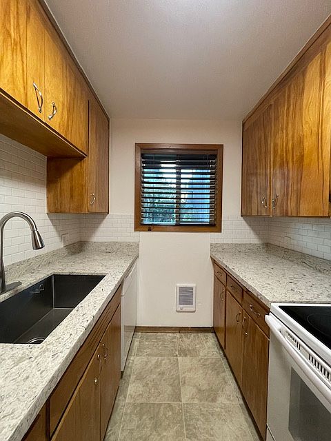 1st image of 3202 S Edmunds St APT 9