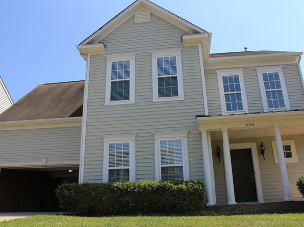 11813 Royal Castle Ct, Charlotte, NC 28277