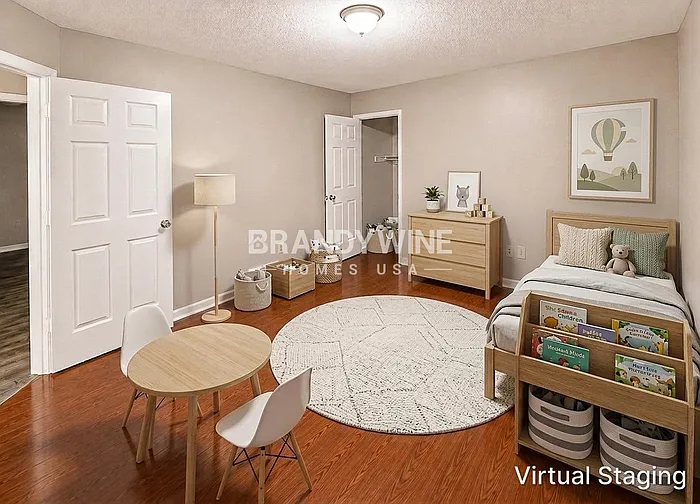 7477 Stonington Dr — Photo 15