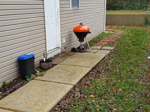 2nd image of 181 Lake Dr