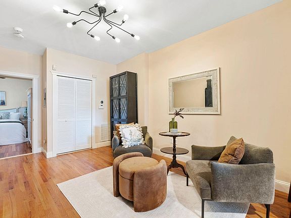 2nd image of 220 7th St #1