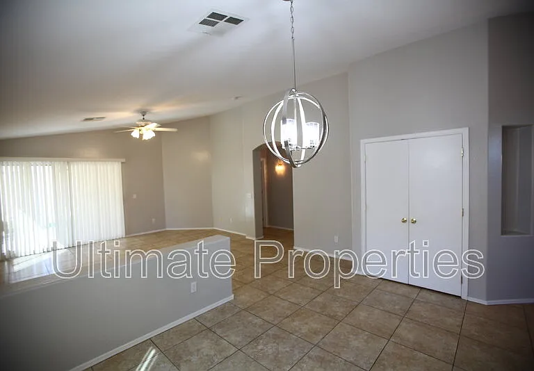 13390 W Watson Ln — Photo 9
