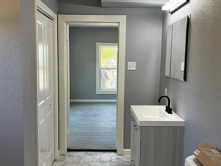 2223 Gorman Ave — Photo 13