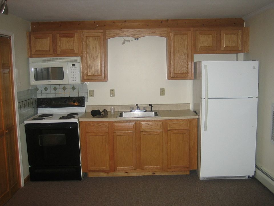 Newer appliances and cabinets