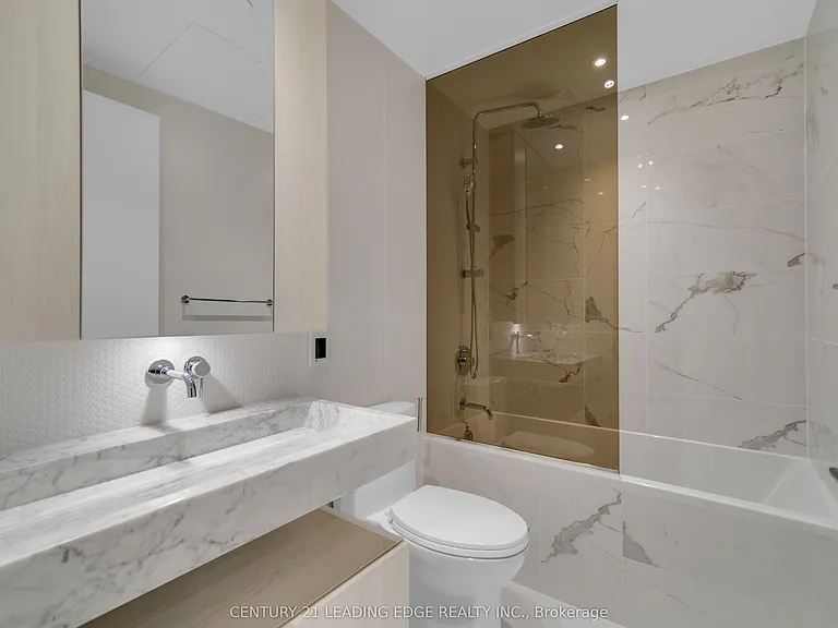 11 Yorkville Ave #3005 — Photo 28