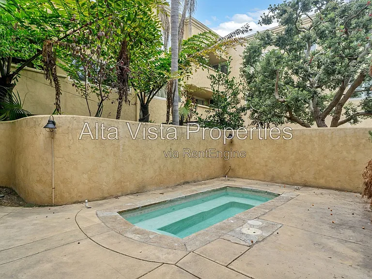 7635 Eads Ave #108 — Photo 27