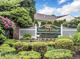 199 Revere Dr, Sayville, NY 11782
