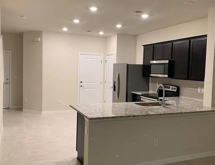 2567 Buena View Rd — Photo 3