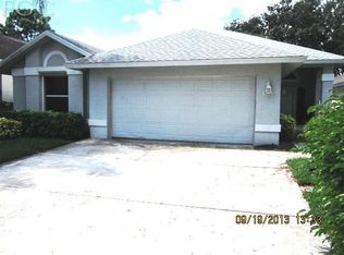 13605 Admiral Ct, Fort Myers, FL 33912